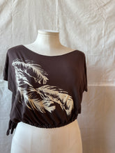 Load image into Gallery viewer, JOY - cropped t-shirt