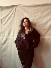 Load image into Gallery viewer, one-of-a-kind REVERE coat plum w/ print