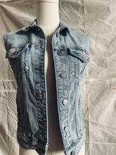 Load image into Gallery viewer, RECLAMATION - Light Keeper