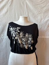 Load image into Gallery viewer, JOY - cropped t-shirt