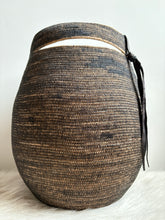 Load image into Gallery viewer, CHARCOAL vase