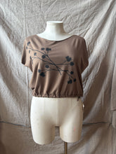 Load image into Gallery viewer, JOY - relaxed "T-shirt" design- Woodsmoke with Burrs