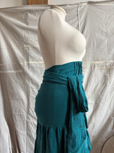 Load image into Gallery viewer, SEVILLA - linen &amp; organic cotton
