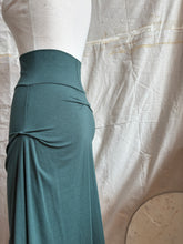Load image into Gallery viewer, FREYA skirt
