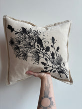 Load image into Gallery viewer, PRAIRIE FLORAL throw pillow case
