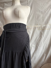 Load image into Gallery viewer, SEVILLA - black hemp
