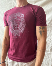 Load image into Gallery viewer, MENS COTTON T-SHIRT -original lion print
