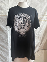 Load image into Gallery viewer, COTTON T-SHIRT -original lion print
