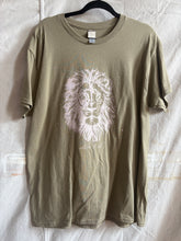 Load image into Gallery viewer, COTTON T-SHIRT -original lion print
