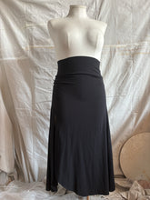 Load image into Gallery viewer, DIVA skirt
