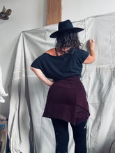Load image into Gallery viewer, FOREST skirt - plum corduroy
