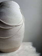 Load image into Gallery viewer, WHITE vase
