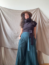 Load image into Gallery viewer, GRACE pants with pockets - cotton
