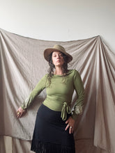 Load image into Gallery viewer, POET - reversible wrap-around top - Moss with Hibiscus
