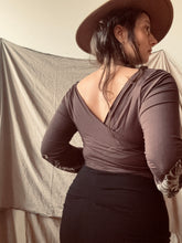 Load image into Gallery viewer, POET - reversible wrap-around top - Chocolate Brown with Hibiscus
