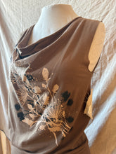 Load image into Gallery viewer, SUMMER DAZE tank - Woodsmoke with Prairie Floral
