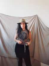 Load image into Gallery viewer, SUMMER POET- Woodsmoke with Lion
