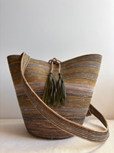 Load image into Gallery viewer, HARVEST BASKET- Autumn Shades
